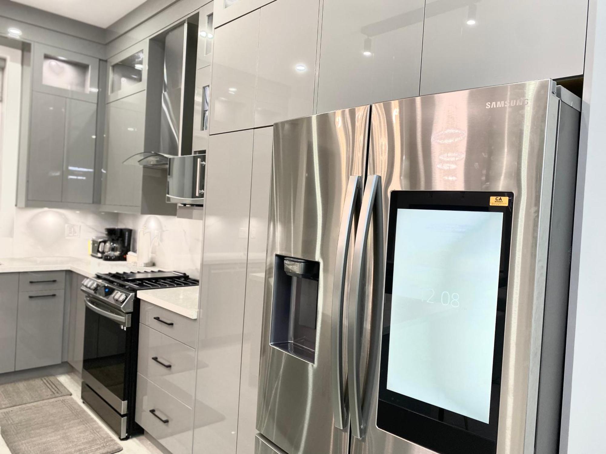 Ferienwohnung Modern And New House Near Pne With Big Garden And Free Parking Vancouver Exterior foto