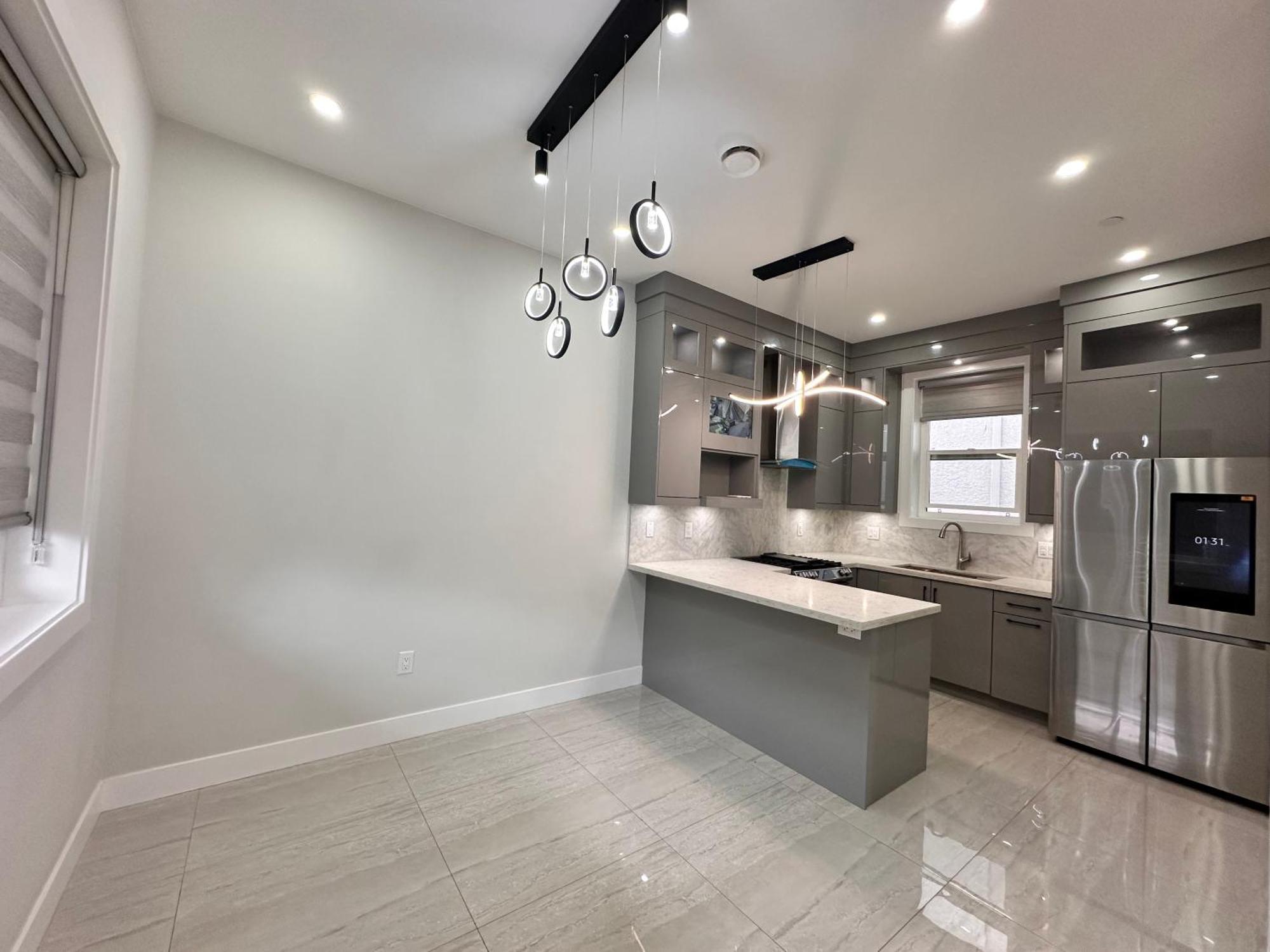 Ferienwohnung Modern And New House Near Pne With Big Garden And Free Parking Vancouver Exterior foto